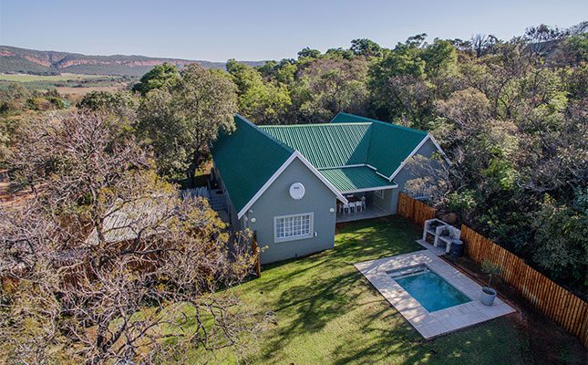 Cottage-with-a-private-swimming-pool